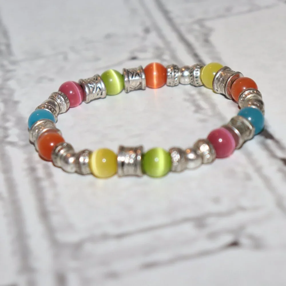 Beautiful silver and colorful cats eye bracelet 7